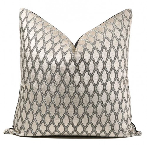 غطاء وسادة | خداديات أسود مع زخارف باللون البيج
