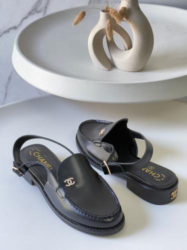 شوز فلات بحزام خلفي شانيل نسائي بلون أسود