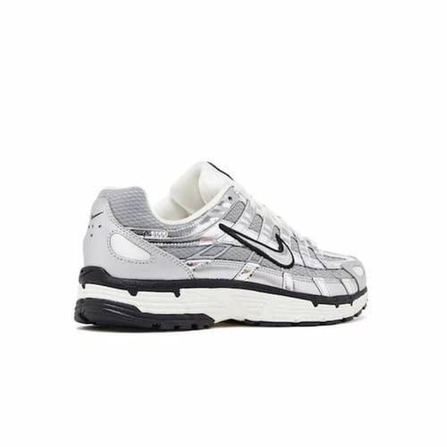 سنيكرز نايكي P-6000 لون ميتاليك سيلفر للجنسين