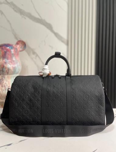 حقيبة سفر بحمالات لويس فيتون كيب اول50 لون اسود مو...