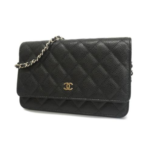 شنطة كلاسيك للنساء من شانيل مع حزام كتف سلسلة