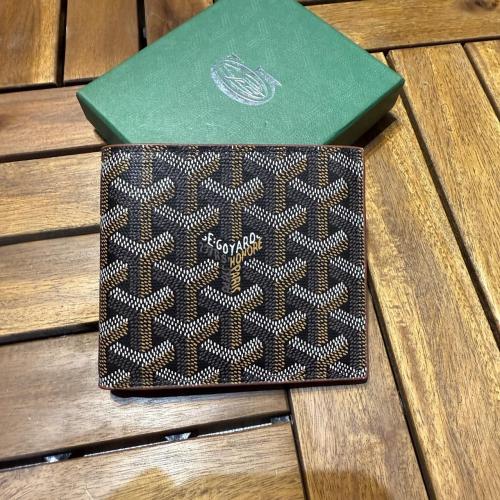 محفظه كلاسيك جويارد جلد بشعار الماركة بلون اسود وب...