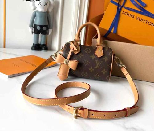 حقيبة كتف لويس فيتون نانو سبيدي مونوغرام بني