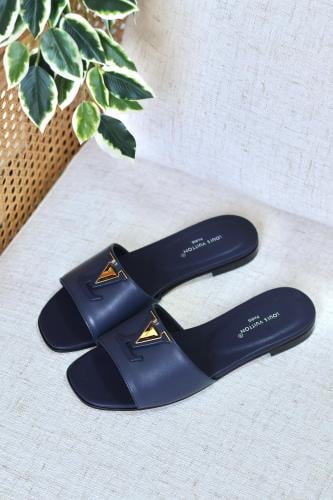 لويس فيتون شبشب فلات LV Mare جلد كحلي بلمسة ذهبية