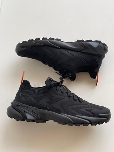 حذاء برباط لويس فيتون رن اواي تاتيك رجالي أسود