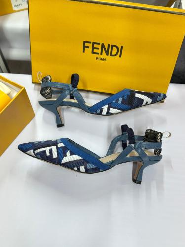 حذاء كعب خلفي Colibrì Lite من Fendi بتصميم شبكي بن...