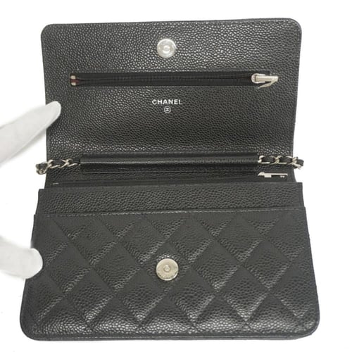 شنطة كلاسيك للنساء من شانيل مع حزام كتف سلسلة