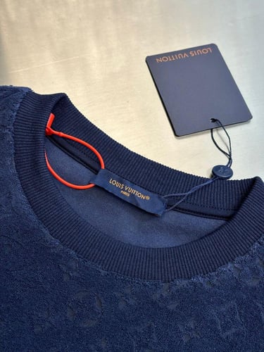 تي شيرت لويس فويتون Fil Coupé مونوغرام كحلي