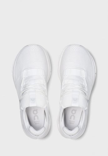حذاء كلاود نوفا أون رانينج شبابي للجنيسين لون أبيض