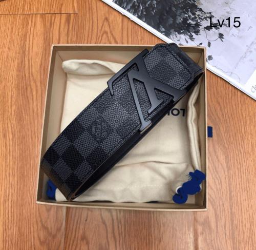 حزام لويس فيتون رجالي لون أسود مونوغرام