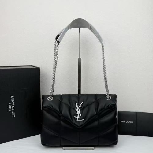 حقيبة YSL لولو 29سم جلد مبطن أسود بسلسلة فضي