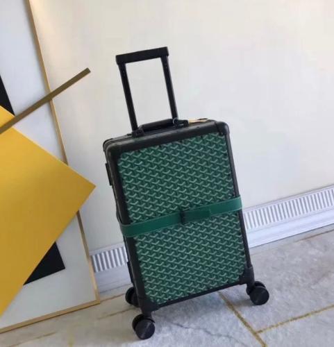شنطة سفر جويارد بعجلات لون أخضر مونوغرام