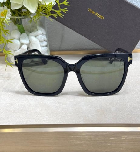 عدسات شمسية للرجال توم فورد بإطار مربع لون أسود