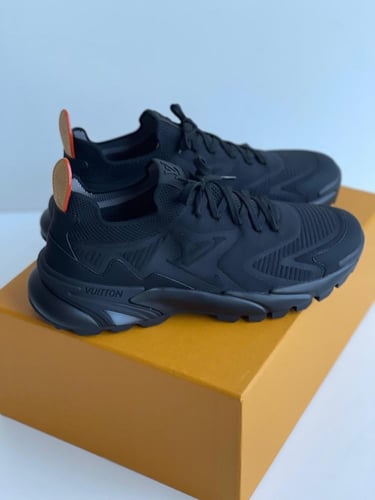 حذاء برباط لويس فيتون رن اواي تاتيك رجالي أسود