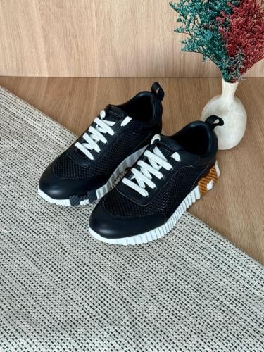 سنيكر ايرميز رياضي للنساء شبكي باونسينغ اسود وابيض