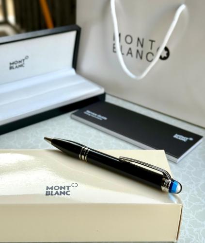 قلم مونت بلانك ستار ووكر حبر جاف بلون أسود وفضي