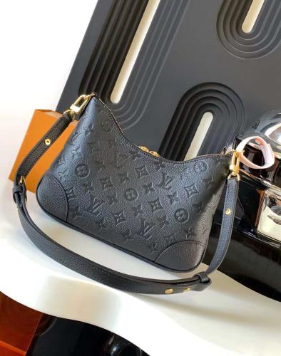 شنطة كتف جلد فاخرة لويس فيتون بولوني مونوغرام لون...