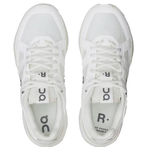 شوز رياضي للارتداء اليومي اون ذا روجر كلوبهاوس برو...