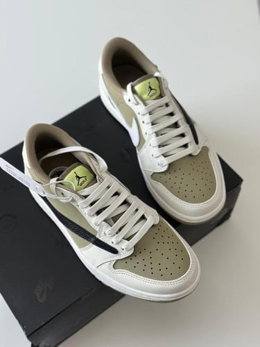 نايك حذاء فلات ايرجوردن لو1 × ترافيس سكوت أخضر وأب...