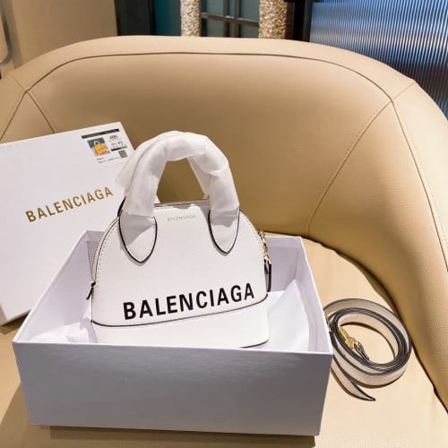 BALENCIAGA