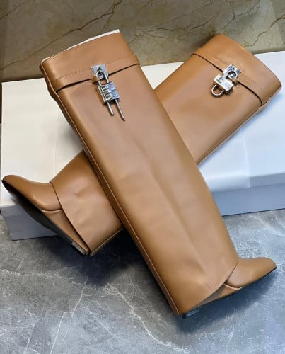 بوت رقبة طويلة جيفنشي - بوستار براون