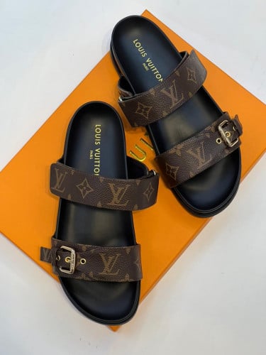 سليبر لويس فويتون نسائي مونوغرامي بنعل مريح