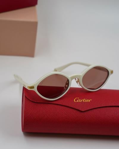 نظارة شمس كارتير CT0540S نسائية بإطار رفيع أبيض