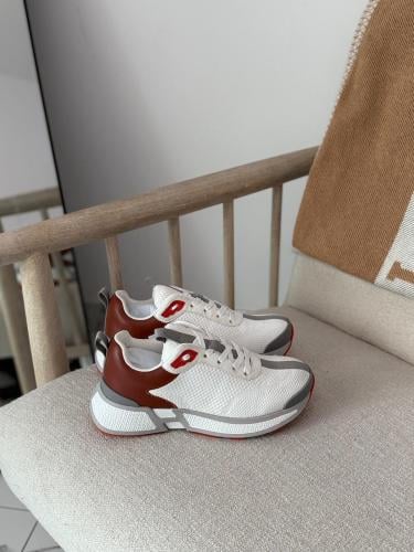 سنكر رجالي إرمز هيروس لون أبيض وخمري