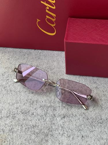 نظارات شمس بدون اطار بانثر دو كارتييه وردي وفضي