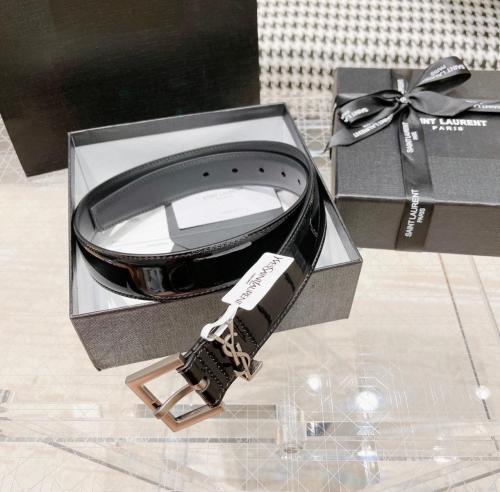 حزام سان لوران رجالي 3سم لون اسود لامع مشبك فضي