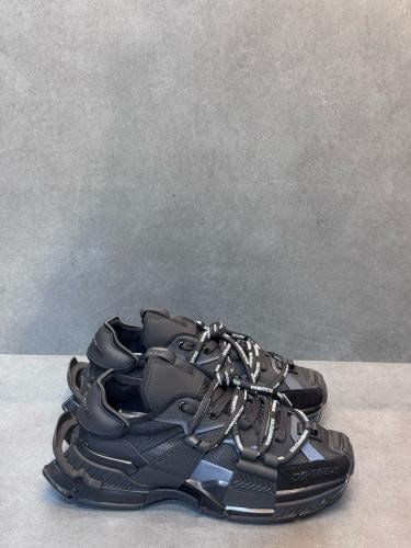 سنيكر رياضي دولتشي اند جابانا رجالي لو توب سبيس بل...