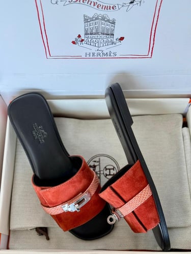 سليبر ارميز جوليا فلات شمواه وجلد اورنج واسود