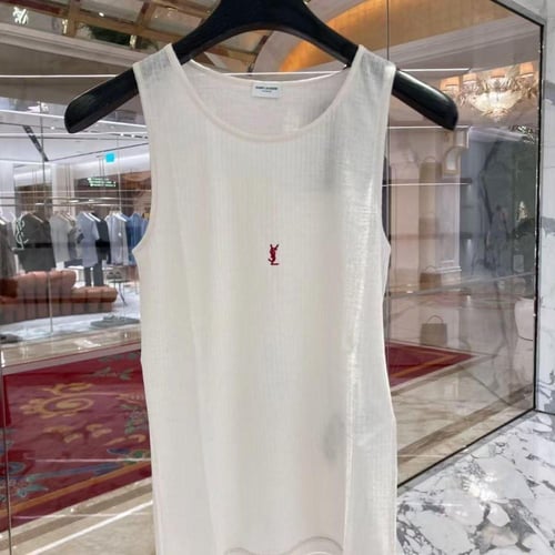 توب رياضي للنساء سانت لوران بلون ابيض شعار أحمر