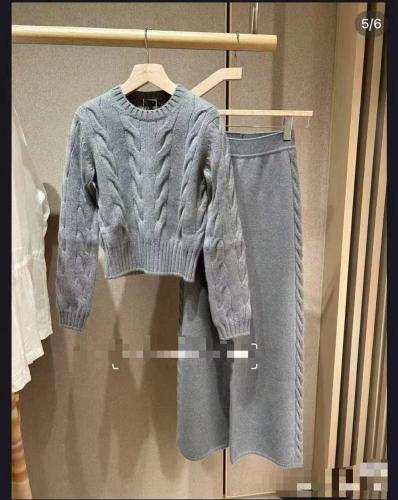 لوروبيانا سيت شتوي بنطال وبلوزة بنمط واسع لون رماد...