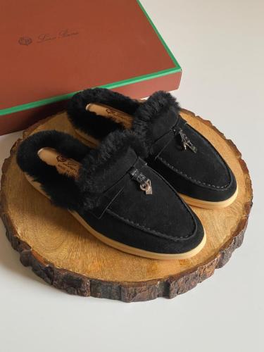 سليبر لورو بيانا نسائي شتوي بفرو ماعم لون أسود فخم