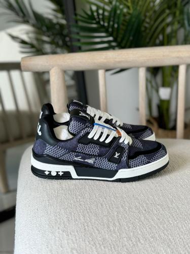 لويس فيتون LV ترينر أسود دينيم بطبعات العلامة بيضا...