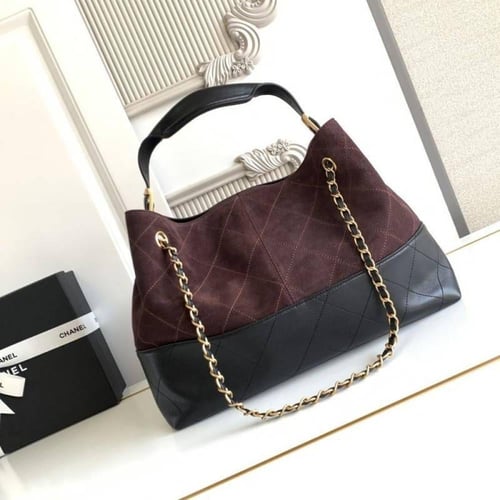 حقيبة هوبو شانيل جلد سويد بلون بني وأسود