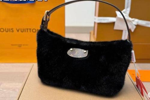 شنطة فرو لويس فيتون نمط سحاب لون اسود فاخر