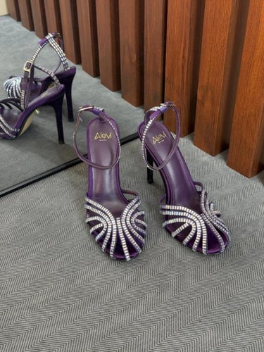 صندل كعب عالي ميلانو Ally لون بنفسجي مزين بكريستال