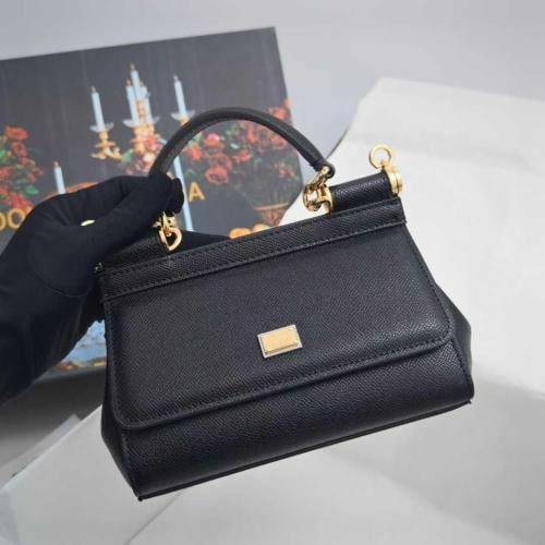 حقيبة يد دلتشي اند غابانا صغيرة سيسلي بلون أسود