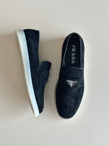 شوز برادا نسائي فلات شامواه اسود