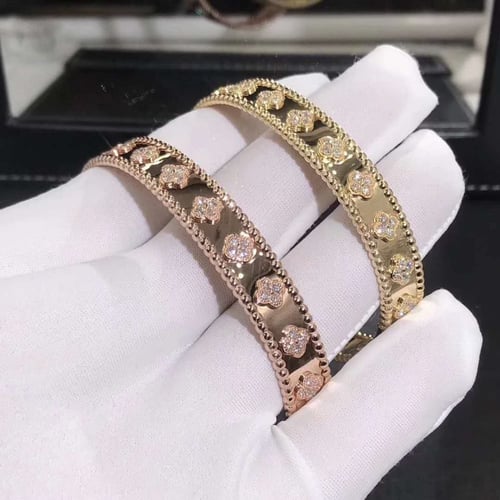 سوار بيرليه كلوفر