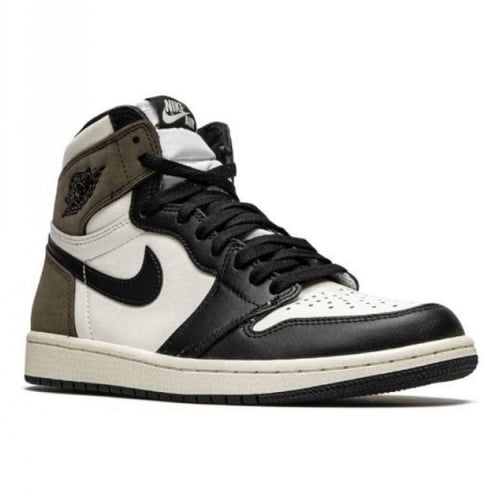 جزمة جوردن موكا اسود دارك مع ابيض