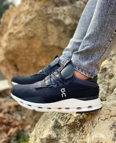 سنيكرز رجالي كلاود فانتوم أون رانينج كحلي وأبيض