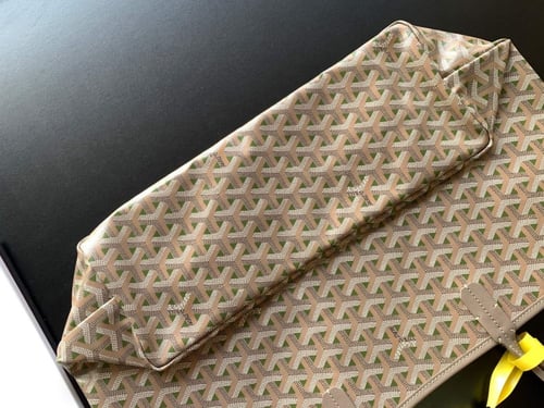 حقيبة جويارد سان لويس PM لوغو لايت قريه