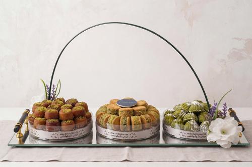 Mini chocolate dessert tray