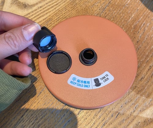 مق حافظ للحرارة و البرودة مع مزاز الوان متعددة و ب...