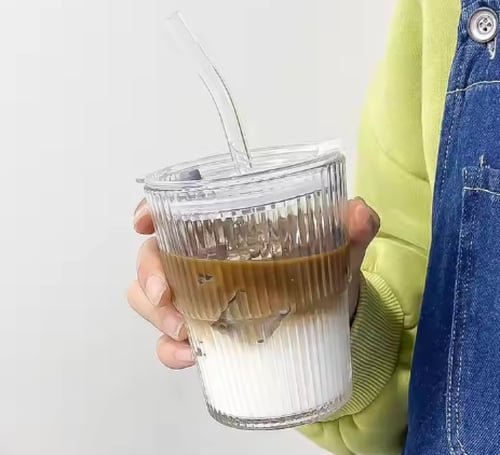 كوب متنقل للمشروبات الباردة