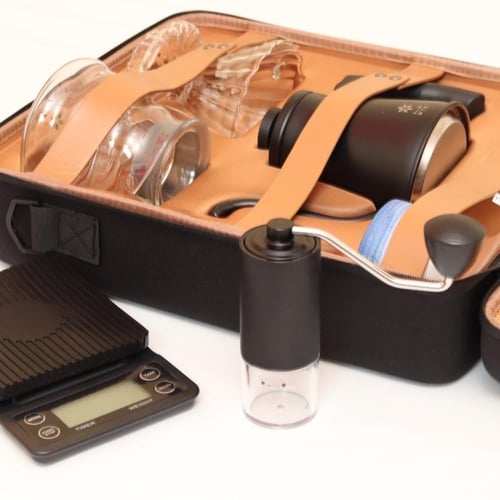 بكج القهوة المختصة (9 قطع) | V60