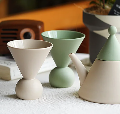 كوب قهوة مخروطي بقاعدة دائرية - الوان متعددة | 100...